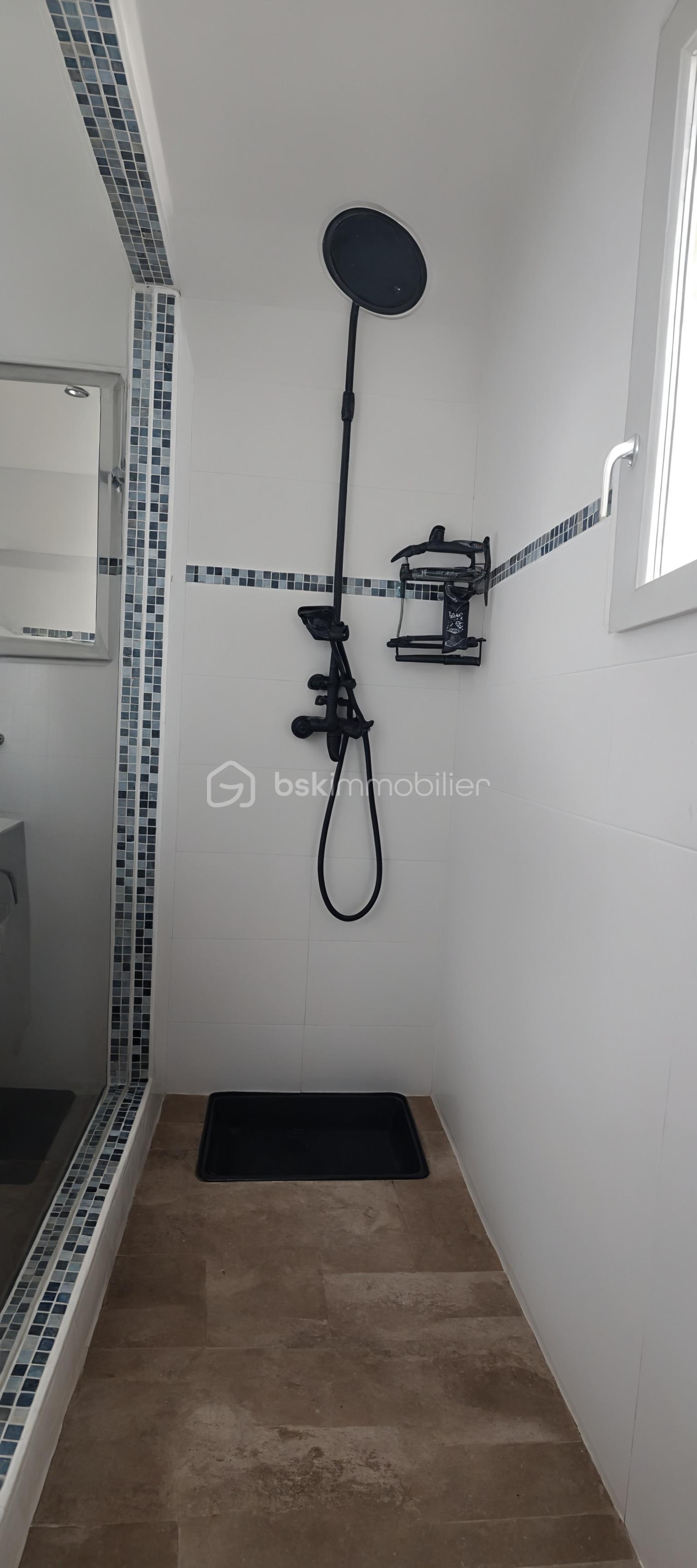Pavillon de 98 m² - abbdb5b7b7b58cf-1.jpg